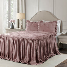 Carregar imagem no visualizador da galeria, Ravello Pintuck Ruffle Skirt Bedspread Set
