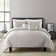 Cargar imagen en el visor de la galería, Farmhouse Seersucker 5 Piece Comforter Set
