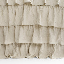 Carregar imagem no visualizador da galeria, Allison Ruffle Skirt Bedspread Set
