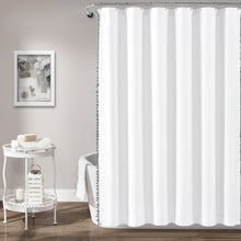 Carregar imagem no visualizador da galeria, Pom Pom Shower Curtain
