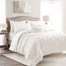 Carregar imagem no visualizador da galeria, Ravello Pintuck Caroline Geo 7 Piece Comforter Set
