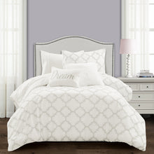 Cargar imagen en el visor de la galería, Ravello Pintuck Caroline Geo Comforter Set Back To Campus Dorm Room Bedding
