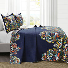 Carregar imagem no visualizador da galeria, Clara Quilt 3 Piece Set
