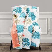 Carregar imagem no visualizador da galeria, Coastal Reef Feather Throw
