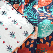 Cargar imagen en el visor de la galería, Poppy Garden Cotton Reversible Throw
