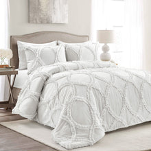 Cargar imagen en el visor de la galería, Riviera 3 Piece Comforter Set
