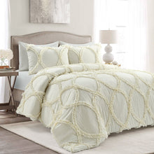 Cargar imagen en el visor de la galería, Riviera 3 Piece Comforter Set
