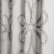 Carregar imagem no visualizador da galeria, Ruffle Flower Shower Curtain
