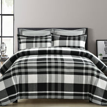 Cargar imagen en el visor de la galería, Farmhouse Yarn Dyed Plaid Comforter 5 Piece Set
