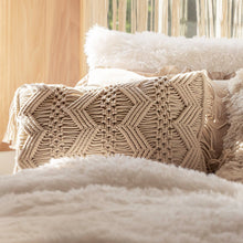 Cargar imagen en el visor de la galería, Studio Chevron Macrame Decorative Pillow Cover
