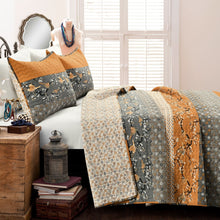 Load image into Gallery viewer, Royal Empire 3 Piece Quilt Set
