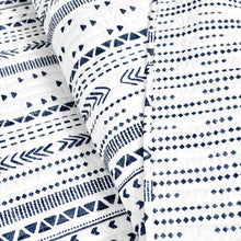 Cargar imagen en el visor de la galería, Hygge Stripe 3 Piece Quilt Set
