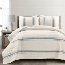 Cargar imagen en el visor de la galería, Farmhouse Stripe Reversible Cotton Quilt Set
