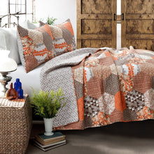 Carregar imagem no visualizador da galeria, Briley Quilt 3 Piece Set
