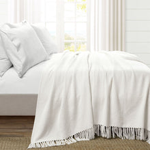 Cargar imagen en el visor de la galería, Waffle Cotton Knit Tassel Fringe Blanket/Coverlet
