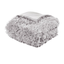 Carregar imagem no visualizador da galeria, Emma Faux Fur Throw
