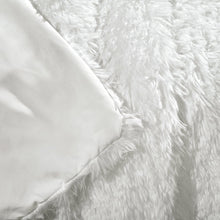 Load image into Gallery viewer, Emma Faux Fur Throw
