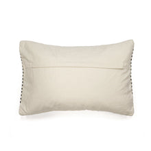 Carregar imagem no visualizador da galeria, Essie Geo Decorative Pillow
