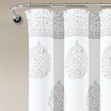 Cargar imagen en el visor de la galería, Teardrop Leaf Shower Curtain
