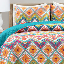 Load image into Gallery viewer, Boho Chevron Reversible Cotton Quilt 3 Piece Set
