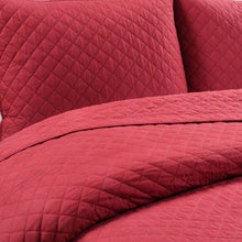 Cargar imagen en el visor de la galería, Ava Diamond Oversized Cotton Quilt Set
