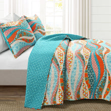 Load image into Gallery viewer, Hailey Watercolor Wave Reversible Cotton Quilt 3 Piece Set
