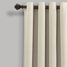 Carregar imagem no visualizador da galeria, Insulated Grommet Blackout Window Curtain Panel Set
