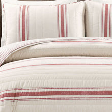 Carregar imagem no visualizador da galeria, Farmhouse Stripe Reversible Cotton Quilt Set
