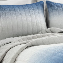 Cargar imagen en el visor de la galería, Crinkle Ombre Oversized Quilt 3 Piece Set
