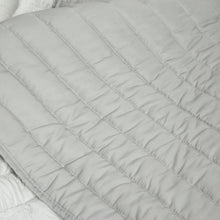 Cargar imagen en el visor de la galería, Crinkle Ombre Oversized Quilt 3 Piece Set
