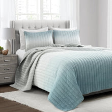 Carregar imagem no visualizador da galeria, Crinkle Ombre Oversized Quilt 3 Piece Set
