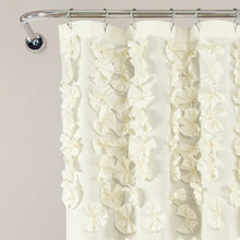 Carregar imagem no visualizador da galeria, Riley Shower Curtain
