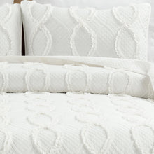 Cargar imagen en el visor de la galería, Avon Textured Ruffle Quilt 3 Piece Set
