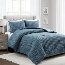 Cargar imagen en el visor de la galería, Crinkle Textured Dobby Comforter Set
