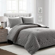 Carregar imagem no visualizador da galeria, Crinkle Textured Dobby Comforter Set
