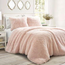 Cargar imagen en el visor de la galería, Emma Faux Fur Comforter Set
