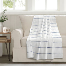 Carregar imagem no visualizador da galeria, Ombre Stripe Yarn Dyed Recycled Cotton Blend Throw
