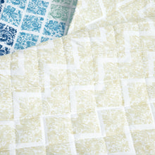 Cargar imagen en el visor de la galería, Medallion Ombre Reversible Quilt 3 Piece Set
