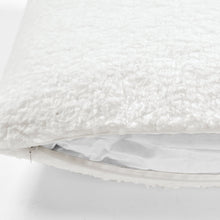 Cargar imagen en el visor de la galería, Cozy Soft Sherpa Reversible Decorative Pillow Cover
