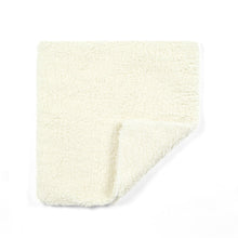 Cargar imagen en el visor de la galería, Cozy Soft Sherpa Reversible Decorative Pillow Cover
