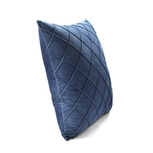 Cargar imagen en el visor de la galería, Velvet Diamond Pintuck Decorative Pillow Cover
