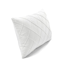 Cargar imagen en el visor de la galería, Velvet Diamond Pintuck Decorative Pillow Cover
