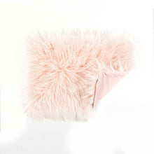 Cargar imagen en el visor de la galería, Mongolian Luca Soft Faux Fur Decorative Pillow Cover
