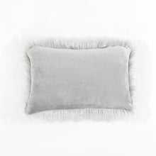 Cargar imagen en el visor de la galería, Mongolian Luca Soft Faux Fur Decorative Pillow Cover
