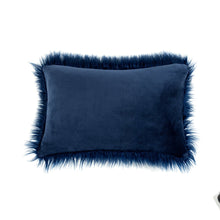 Cargar imagen en el visor de la galería, Mongolian Luca Soft Faux Fur Decorative Pillow Cover
