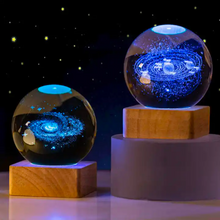 Cargar imagen en el visor de la galería, Crystal Ball Night Light
