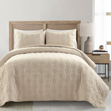 Carregar imagem no visualizador da galeria, Hexagon Honeycomb Textured Cotton Quilt 3 Piece Set
