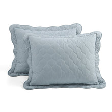 Cargar imagen en el visor de la galería, Coastal Chic Scalloped Edge Reversible Quilt 3 Piece Set
