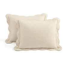 Cargar imagen en el visor de la galería, Coastal Chic Scalloped Edge Reversible Quilt 3 Piece Set
