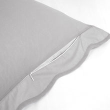 Cargar imagen en el visor de la galería, Coastal Chic Scalloped Edge 100% Cotton Reversible Duvet Cover Set
